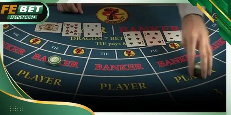 Bàn chơi baccarat live với dealer chuyên nghiệp và hình ảnh sắc nét