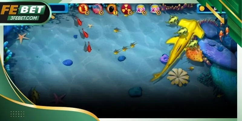 Người chơi Febet phân tích thông tin, lựa chọn chiến thuật và nâng cấp súng